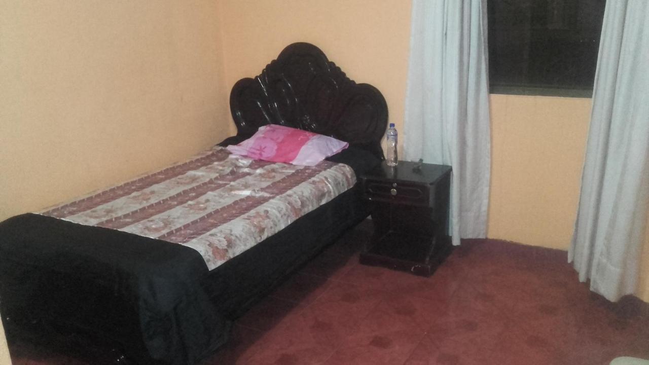 Hostal Lesly Salome Tulcán Zewnętrze zdjęcie