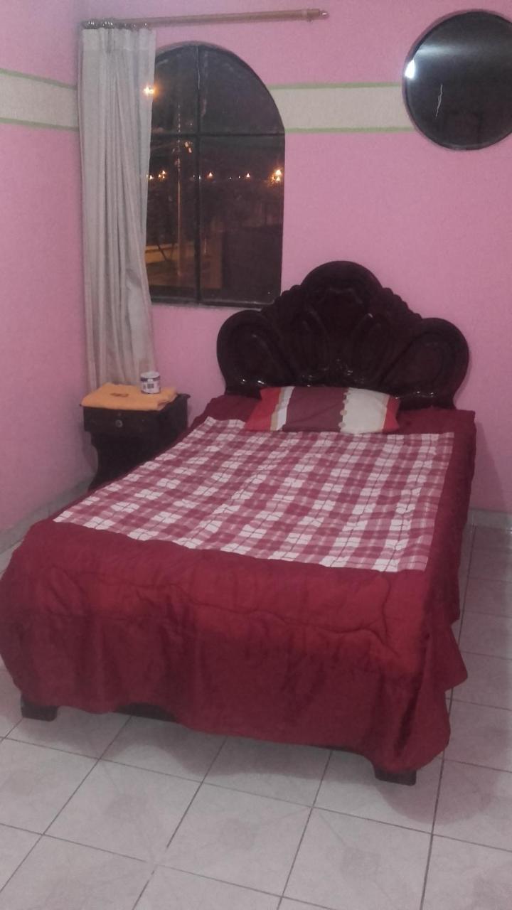 Hostal Lesly Salome Tulcán Zewnętrze zdjęcie